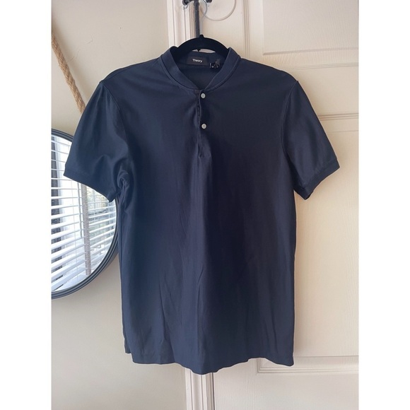 Theory Ollie Snap Henley Top - Picture 2 of 5